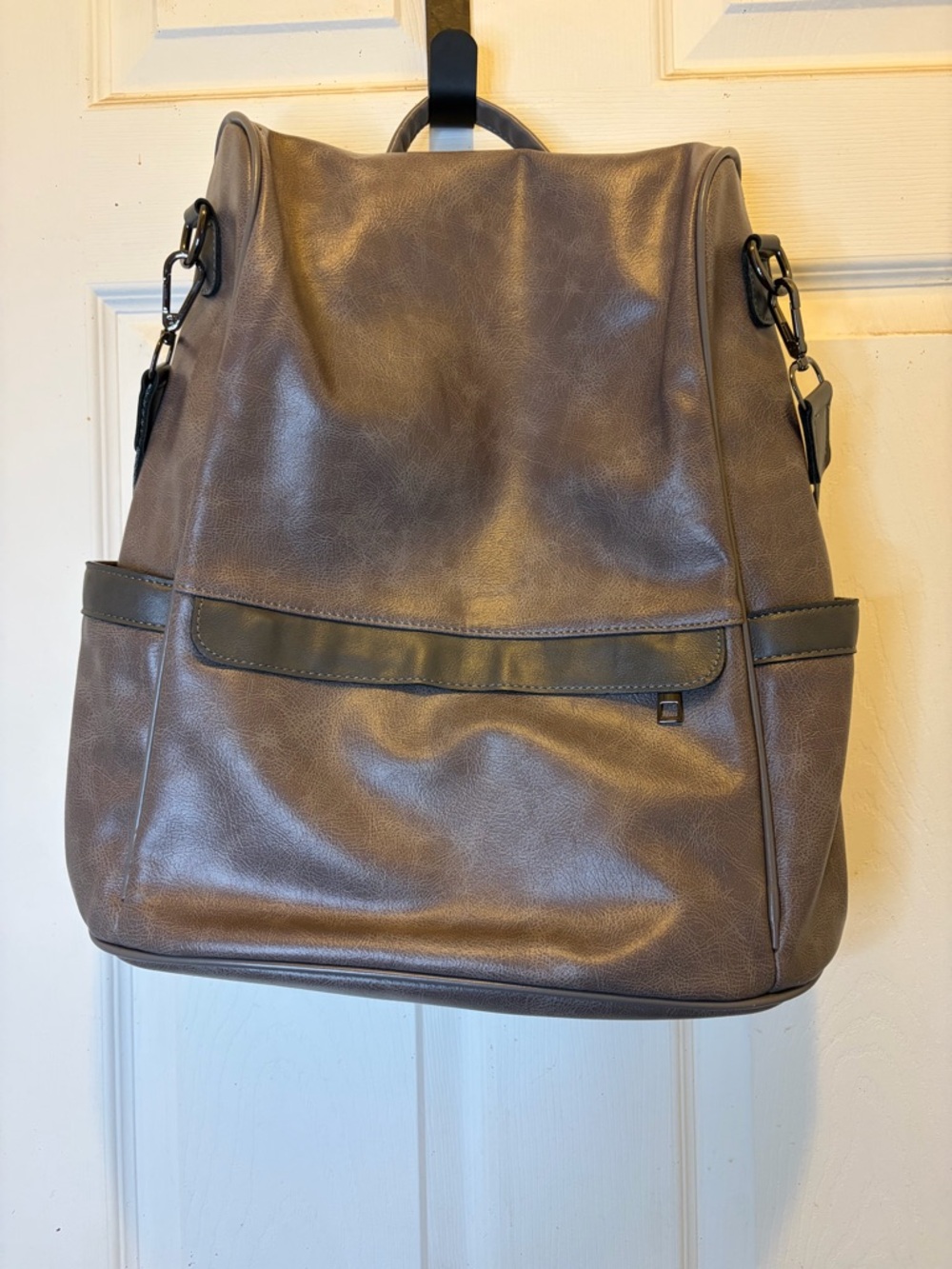 Men's Brown Faux Leather Anti-Theft Backpack - Casual Everyday Carry